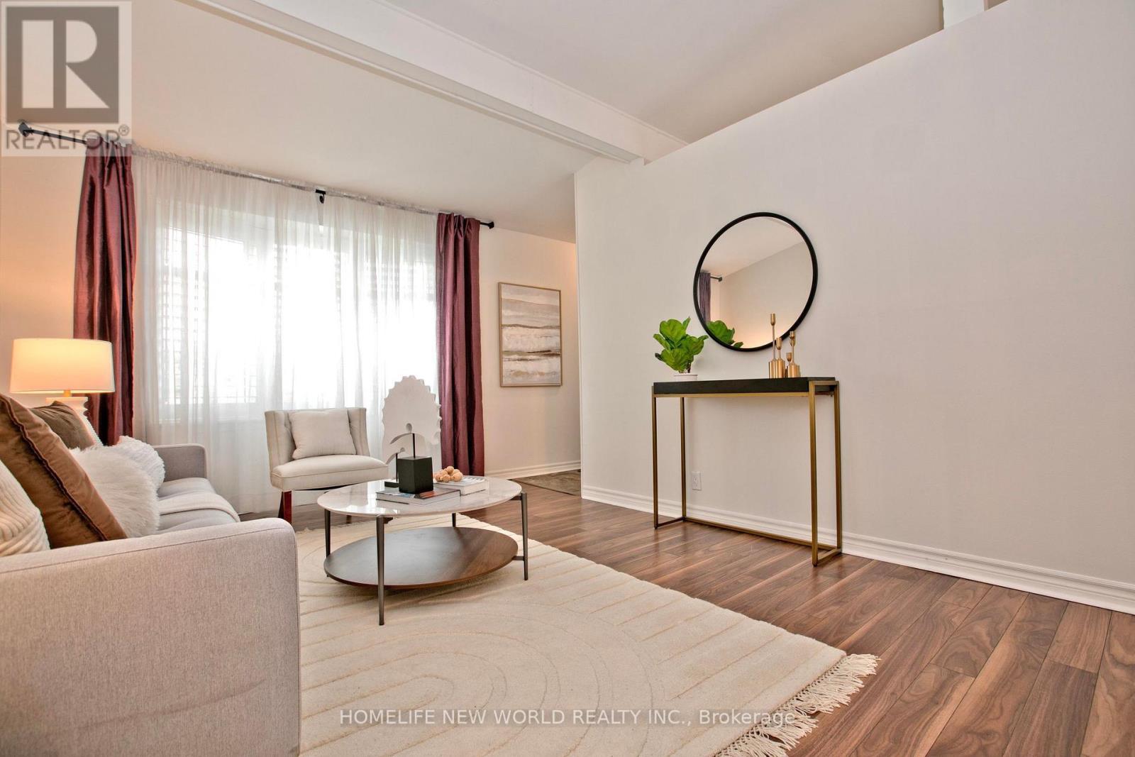 680 Annland Street, Pickering, Ontario  L1W 1B2 - Photo 4 - E13015324