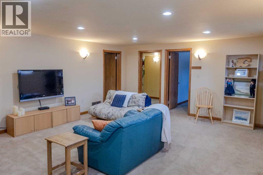 80 Westover Drive Sw, Calgary, Alberta  T3C 2S6 - Photo 16 - A2288228