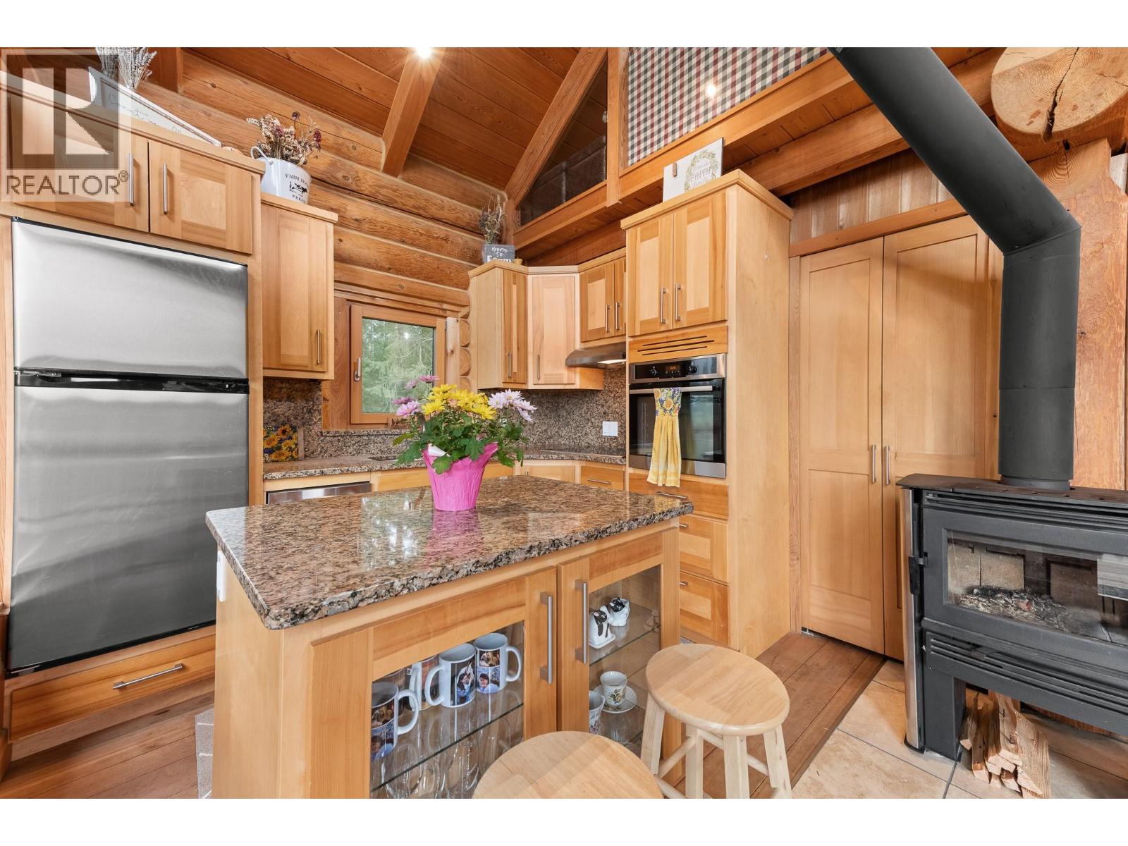 819 & 822 Sinclair Road, Creston, British Columbia  V0B 1G2 - Photo 11 - 10382022