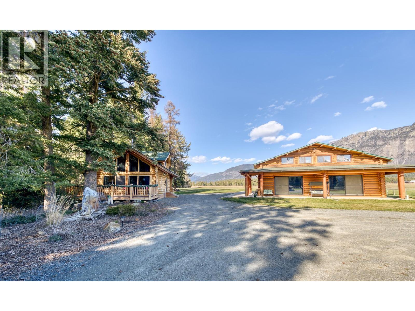 819 & 822 Sinclair Road, Creston, British Columbia  V0B 1G2 - Photo 3 - 10382022