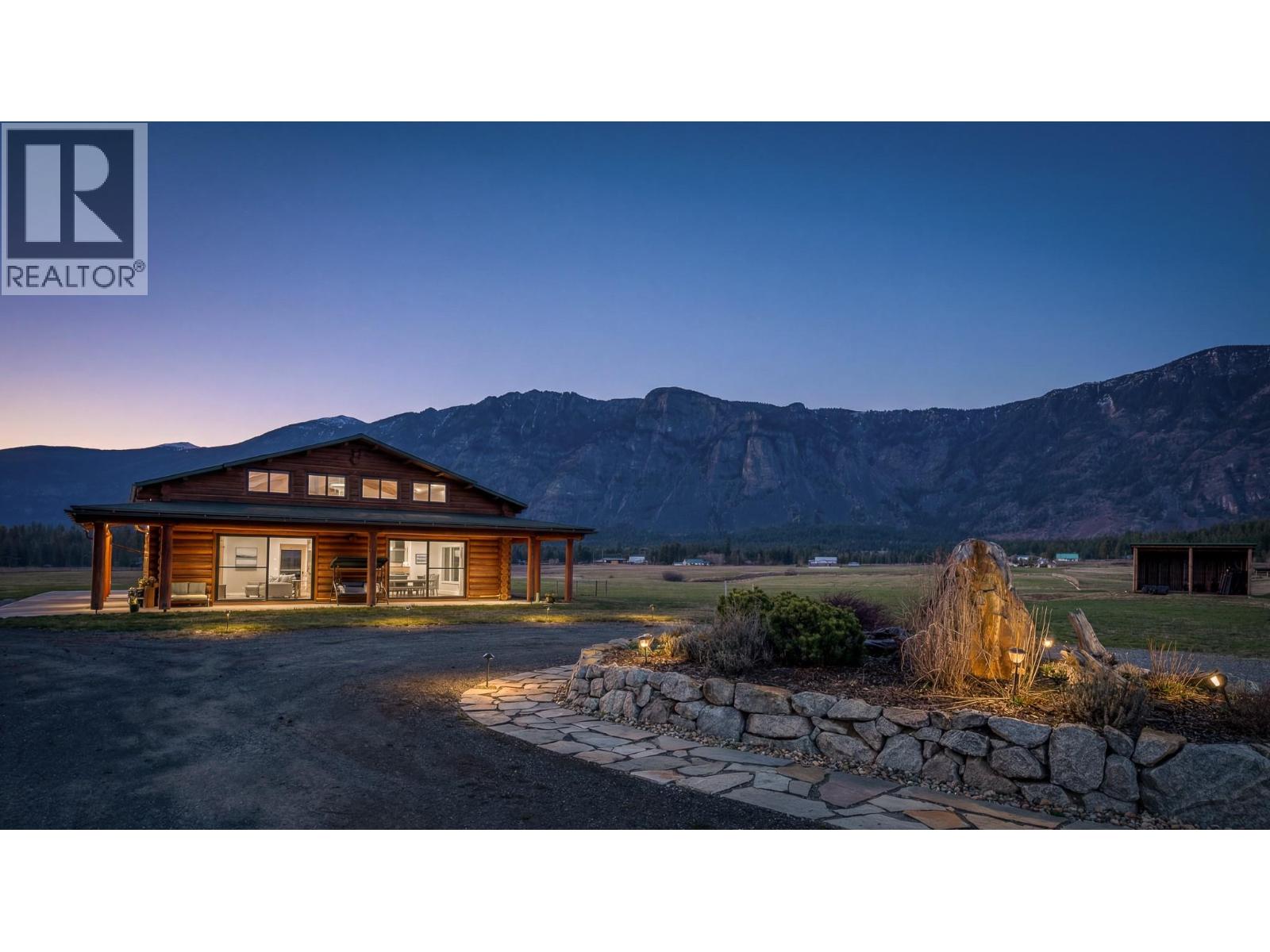 819 & 822 Sinclair Road, Creston, British Columbia  V0B 1G2 - Photo 5 - 10382022