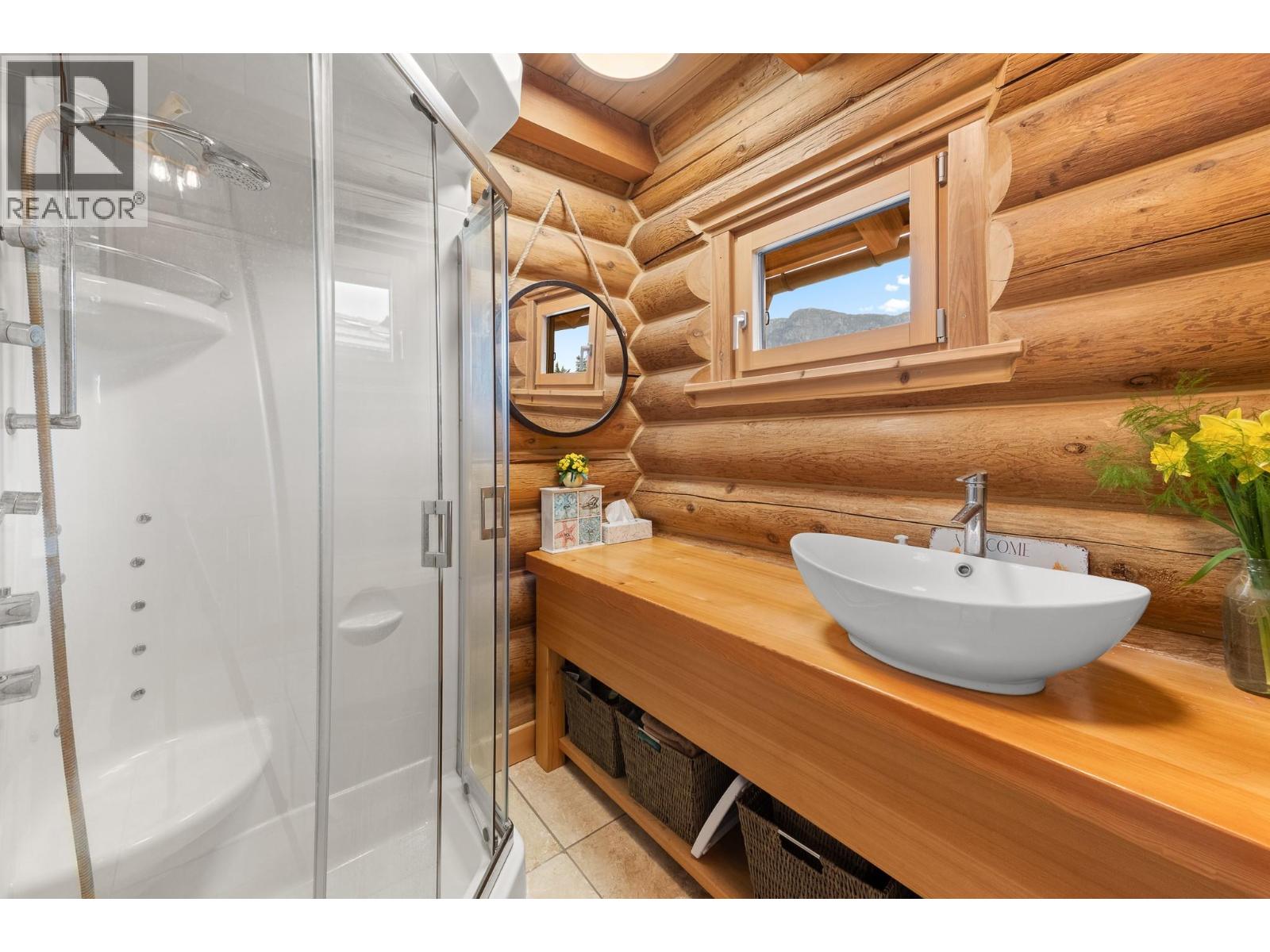 819 & 822 Sinclair Road, Creston, British Columbia  V0B 1G2 - Photo 18 - 10382022