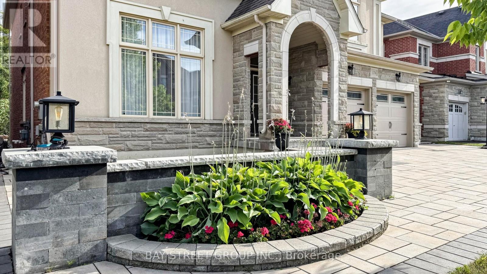 176 Upper Post Road, Vaughan, Ontario  L6A 4J9 - Photo 4 - N13015334