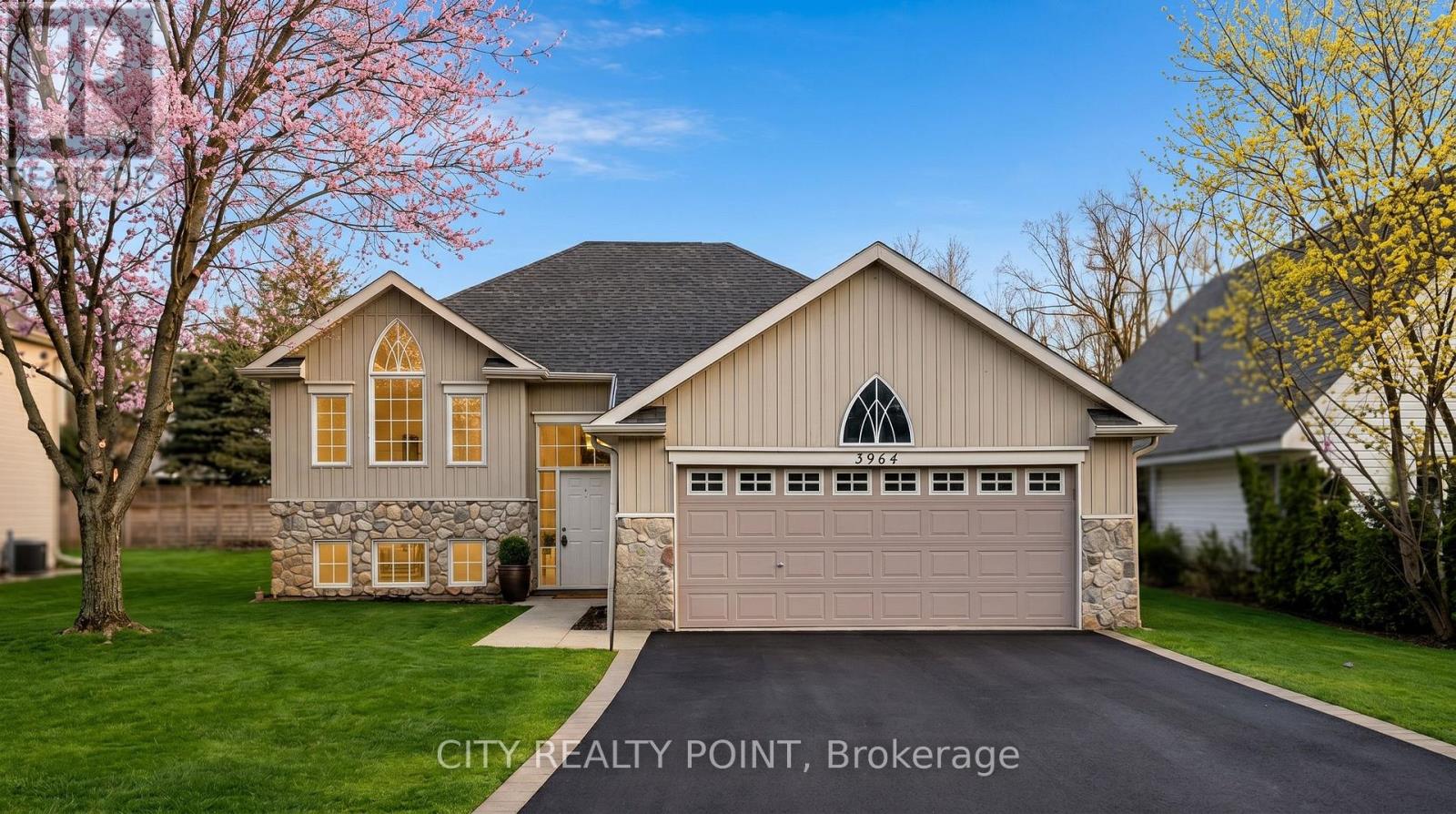 3964 ALCINA AVENUE, Innisfil, Ontario