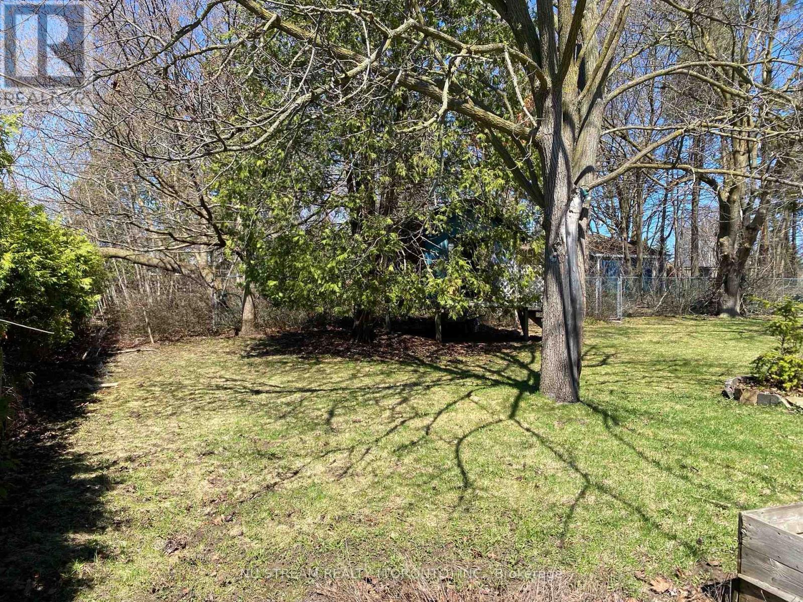 556 Big Bay Point Road, Barrie, Ontario  L4N 3Z5 - Photo 6 - S13011272