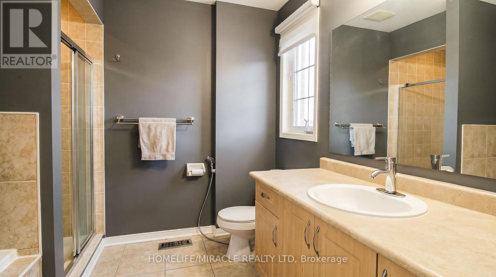 60 Bushmill Circle, Brampton, Ontario  L7A 0K8 - Photo 21 - W13012354