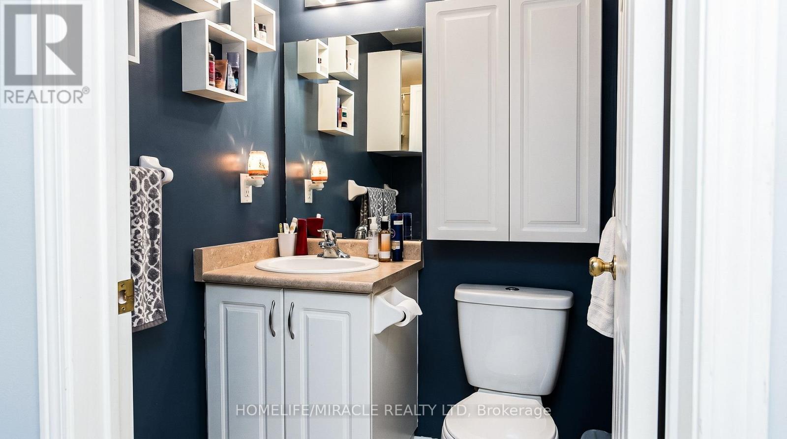 60 Bushmill Circle, Brampton, Ontario  L7A 0K8 - Photo 24 - W13012354