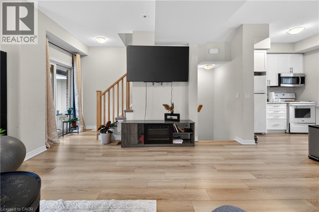 19 Picardy Drive Unit# 13, Hamilton, Ontario  L8J 0M7 - Photo 21 - 40819894