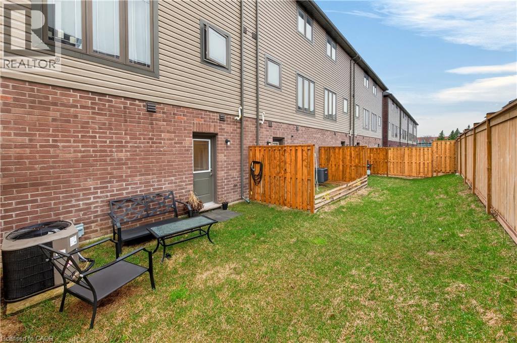 19 Picardy Drive Unit# 13, Hamilton, Ontario  L8J 0M7 - Photo 33 - 40819894