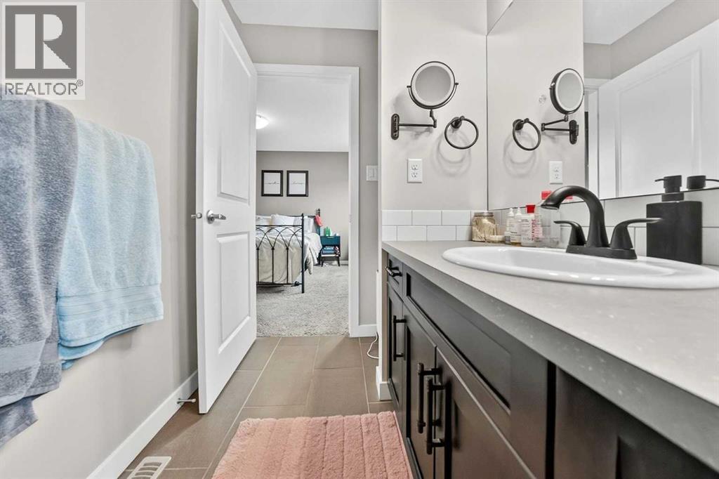 389 Moonlight Way, Lethbridge, Alberta  T1J 5K1 - Photo 24 - A2303101