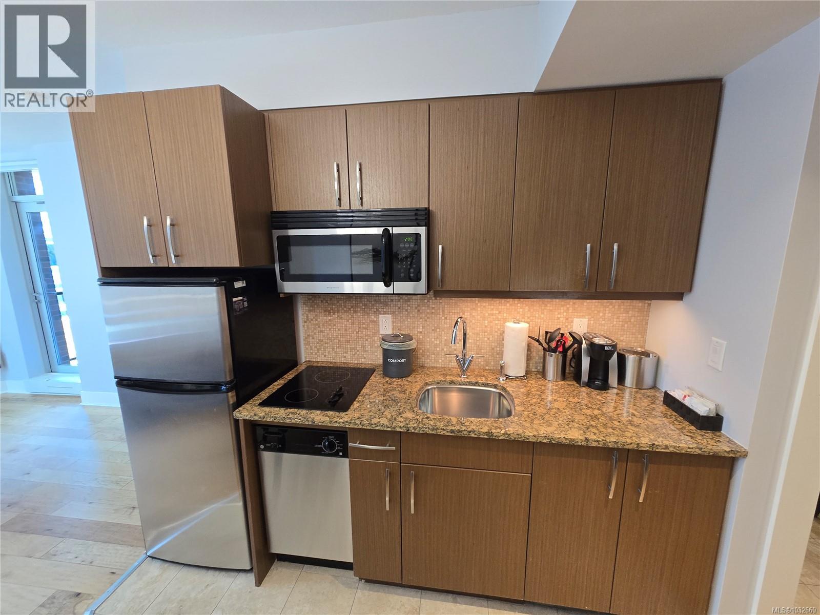A316 810 Humboldt St