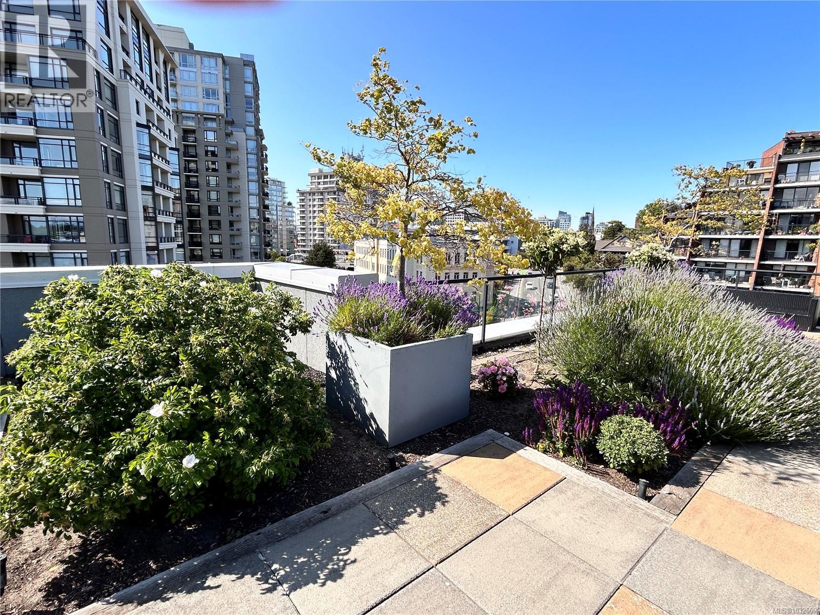 A316 810 Humboldt St