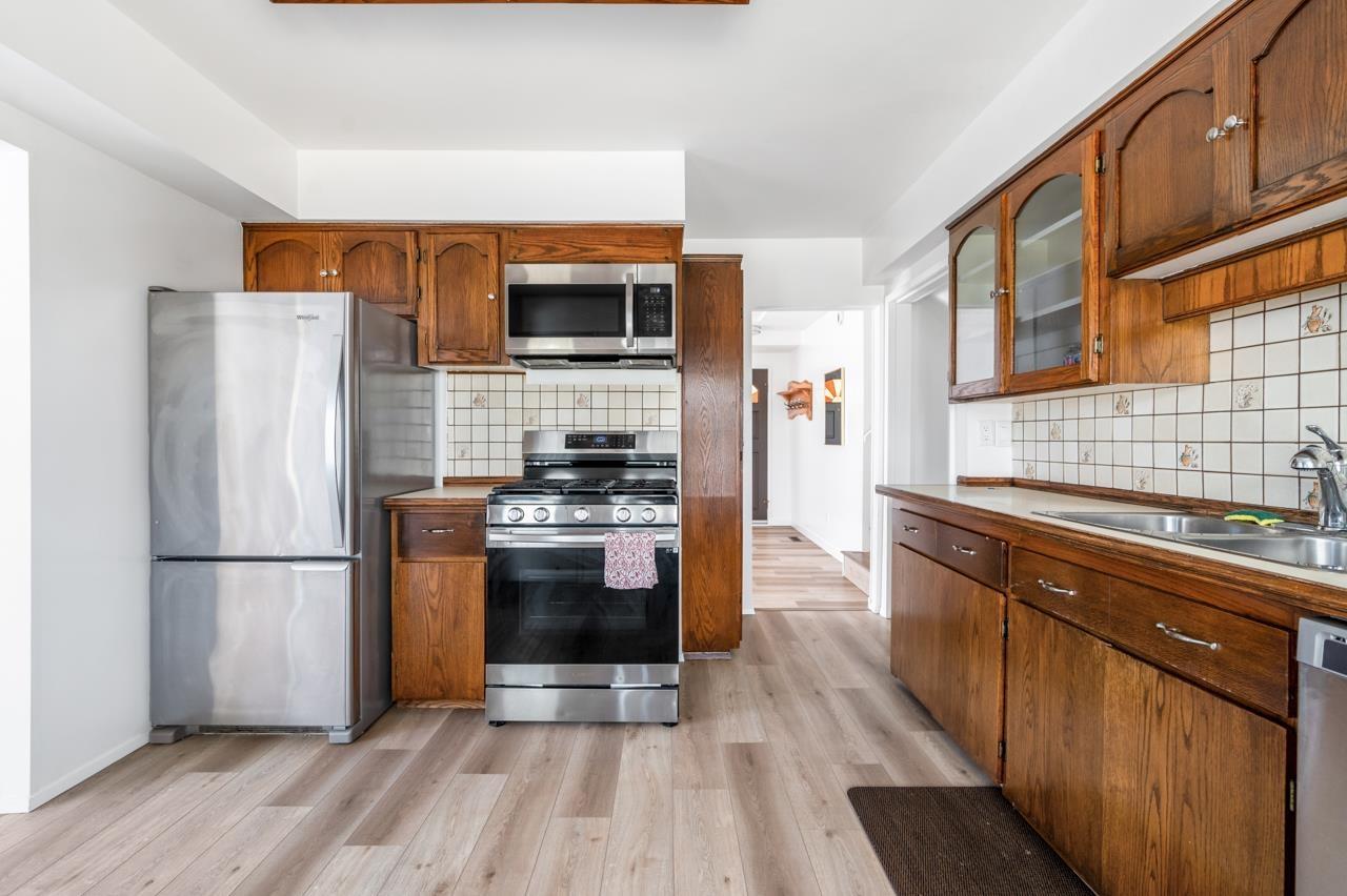 27153 34 Avenue, Langley, British Columbia  V4W 3H4 - Photo 11 - R3113052