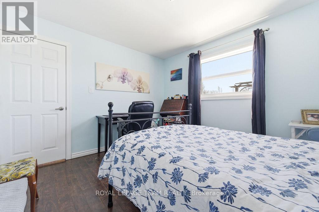 264 Mckenzie Street E, Pembroke, Ontario  K8A 3V7 - Photo 22 - X12933610