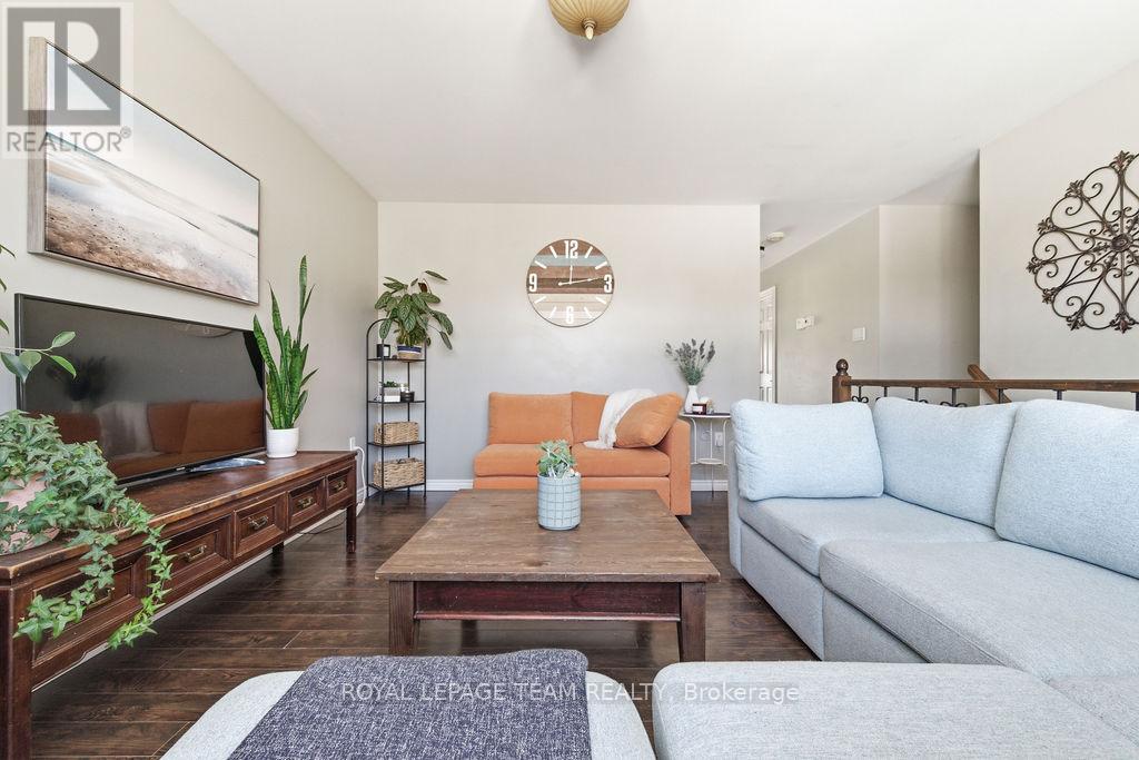 264 Mckenzie Street E, Pembroke, Ontario  K8A 3V7 - Photo 12 - X12933610