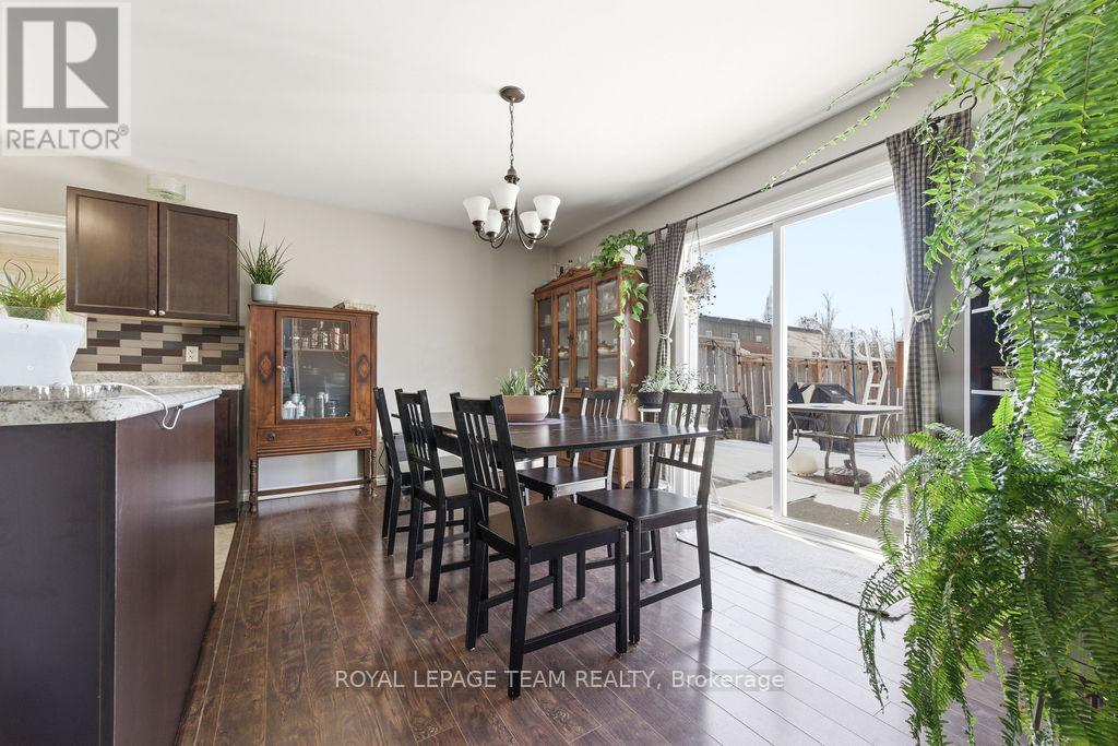 264 Mckenzie Street E, Pembroke, Ontario  K8A 3V7 - Photo 15 - X12933610