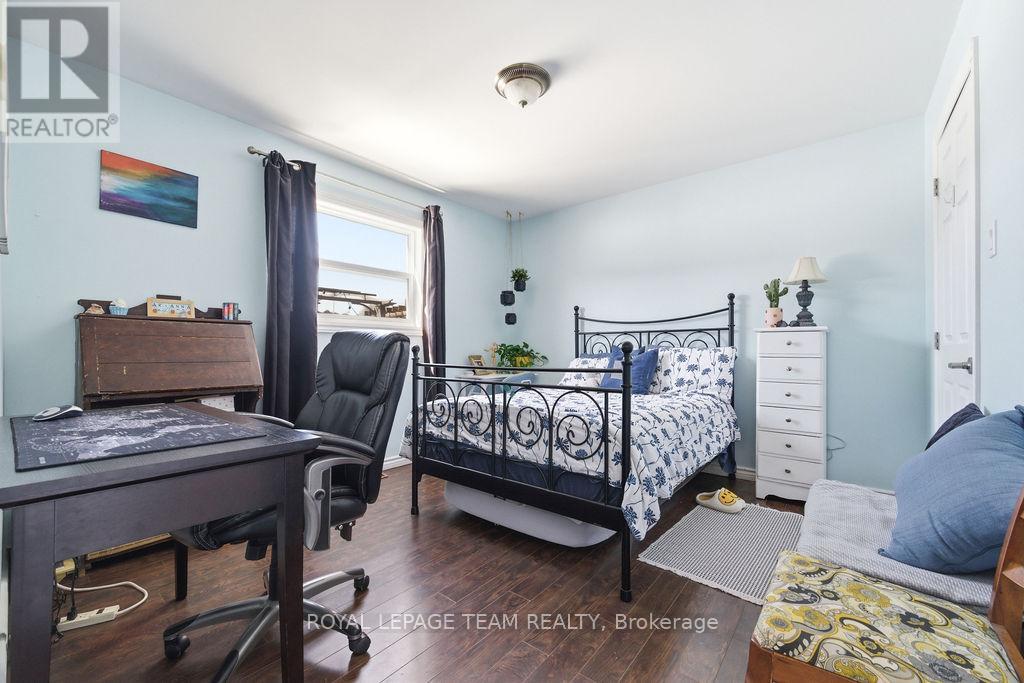 264 Mckenzie Street E, Pembroke, Ontario  K8A 3V7 - Photo 21 - X12933610