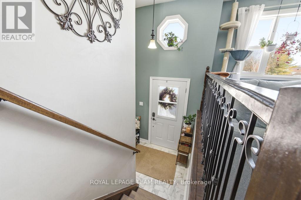 264 Mckenzie Street E, Pembroke, Ontario  K8A 3V7 - Photo 8 - X12933610