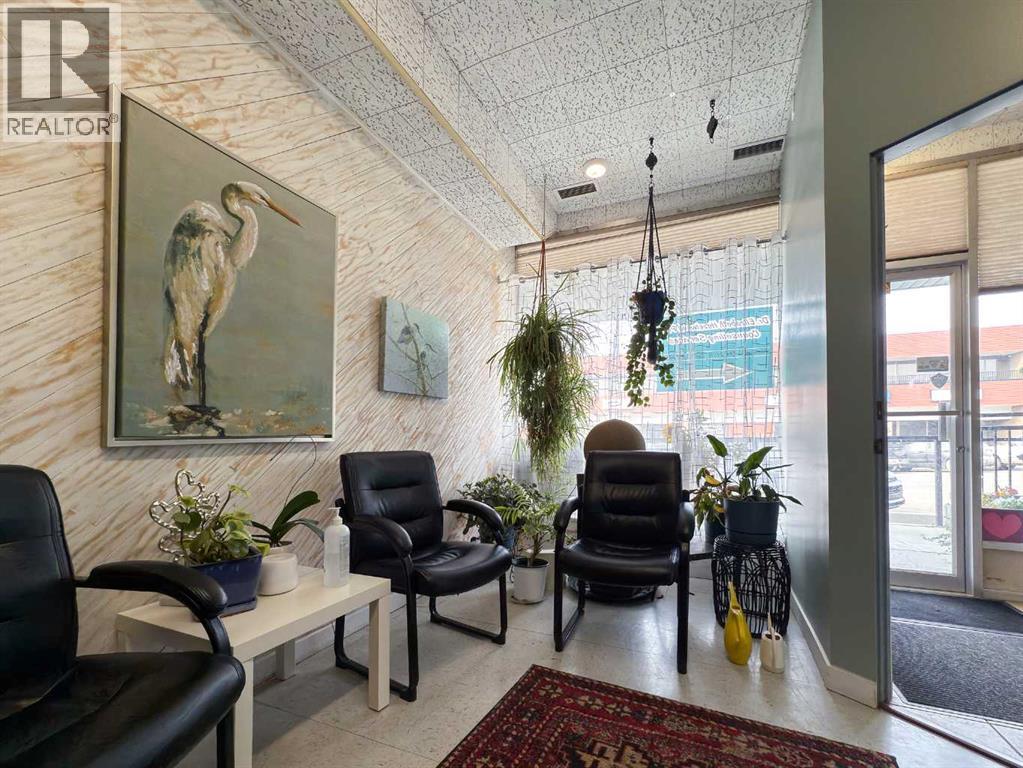 4909, 4911, 4913 50 Street, Rocky Mountain House, Alberta  T4T 1A6 - Photo 5 - A2253645