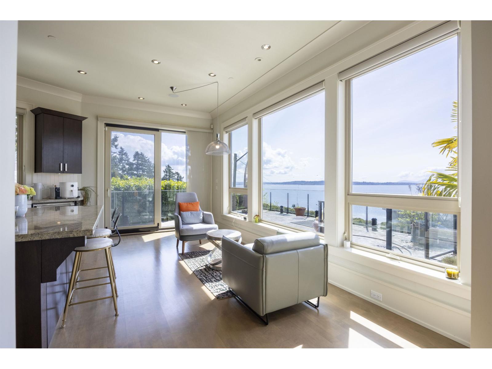 14533 Magdalen Avenue, White Rock, British Columbia  V4B 2X5 - Photo 12 - R3112191