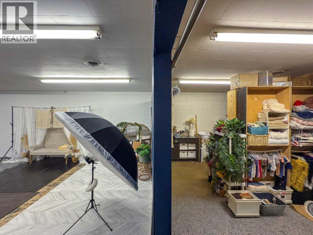 4909, 4911, 4913 50 Street, Rocky Mountain House, Alberta  T4T 1A6 - Photo 27 - A2253645