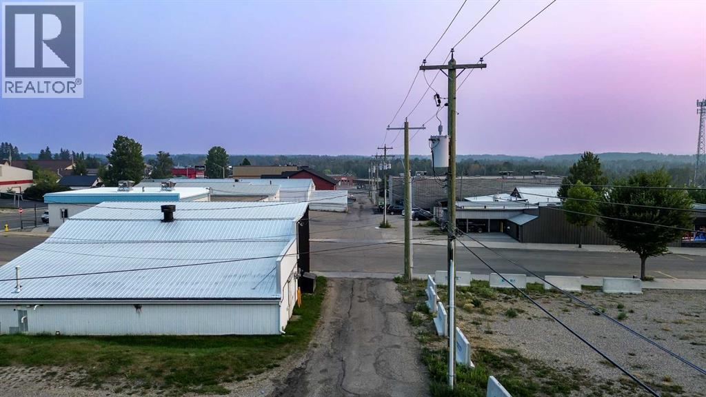 4909, 4911, 4913 50 Street, Rocky Mountain House, Alberta  T4T 1A6 - Photo 38 - A2253645