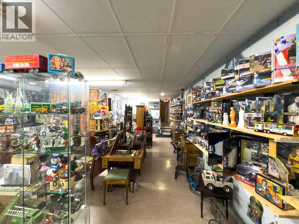 4909, 4911, 4913 50 Street, Rocky Mountain House, Alberta  T4T 1A6 - Photo 31 - A2253645