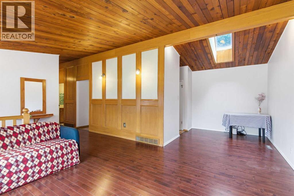 4008 36 Street Nw, Calgary, Alberta  T2L 2A1 - Photo 7 - A2301943