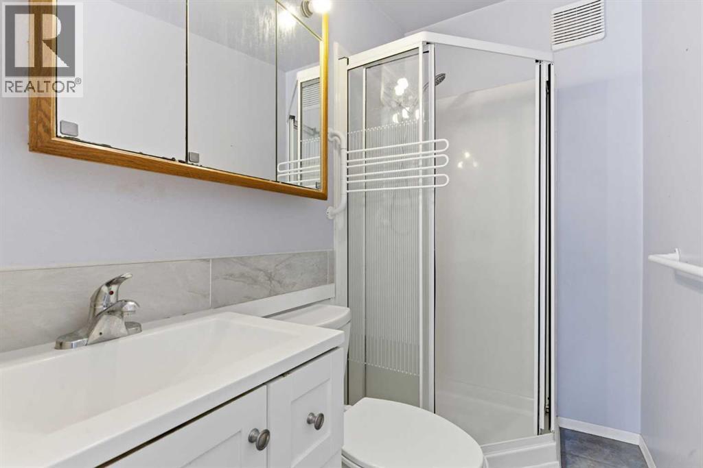 4008 36 Street Nw, Calgary, Alberta  T2L 2A1 - Photo 16 - A2301943