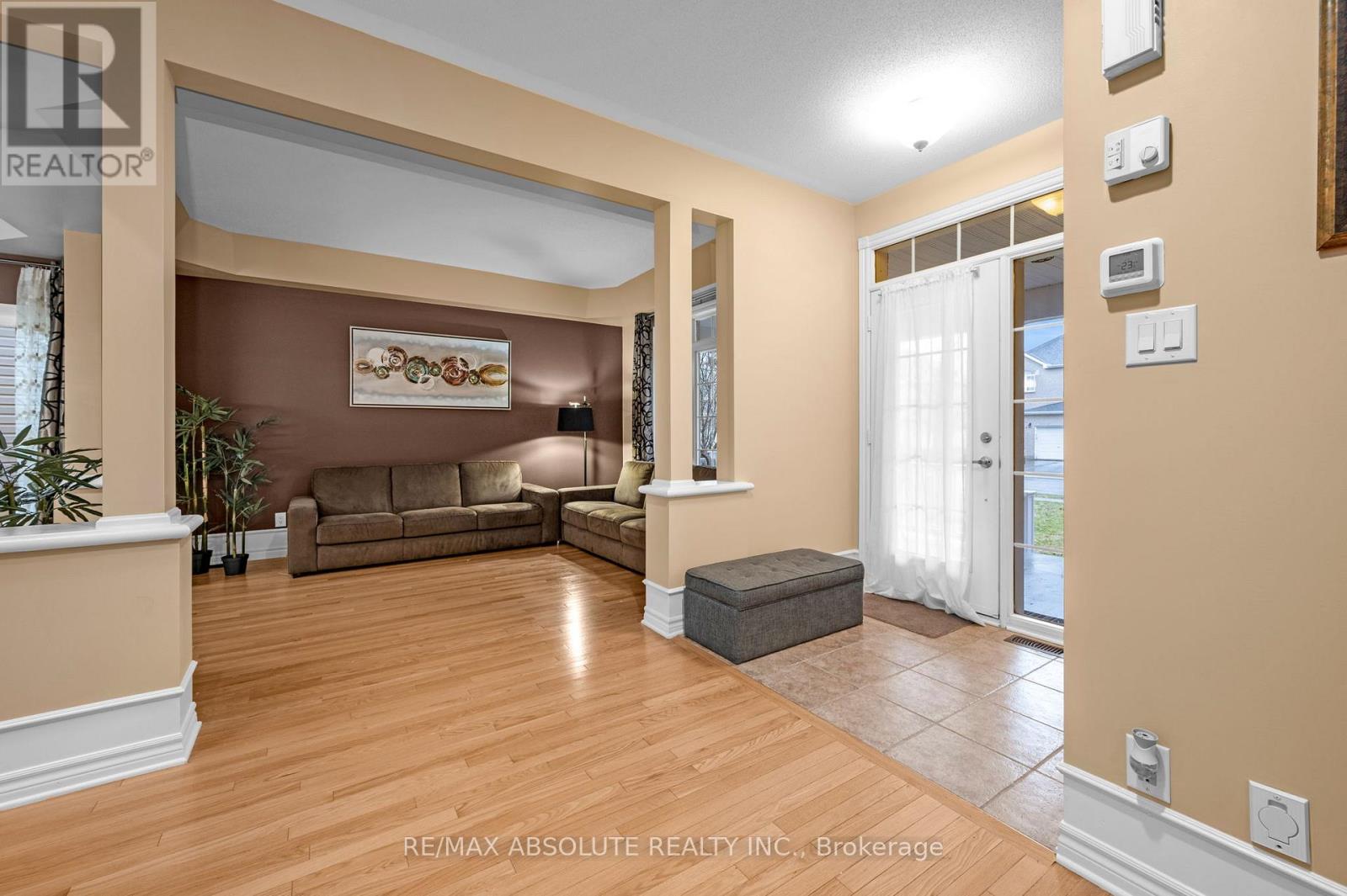 70 Cedar Valley Drive, Ottawa, Ontario  K2M 3A3 - Photo 4 - X13015360