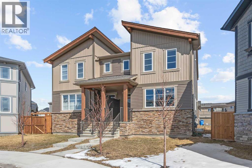 171 Carringham Road NW, Calgary, Alberta