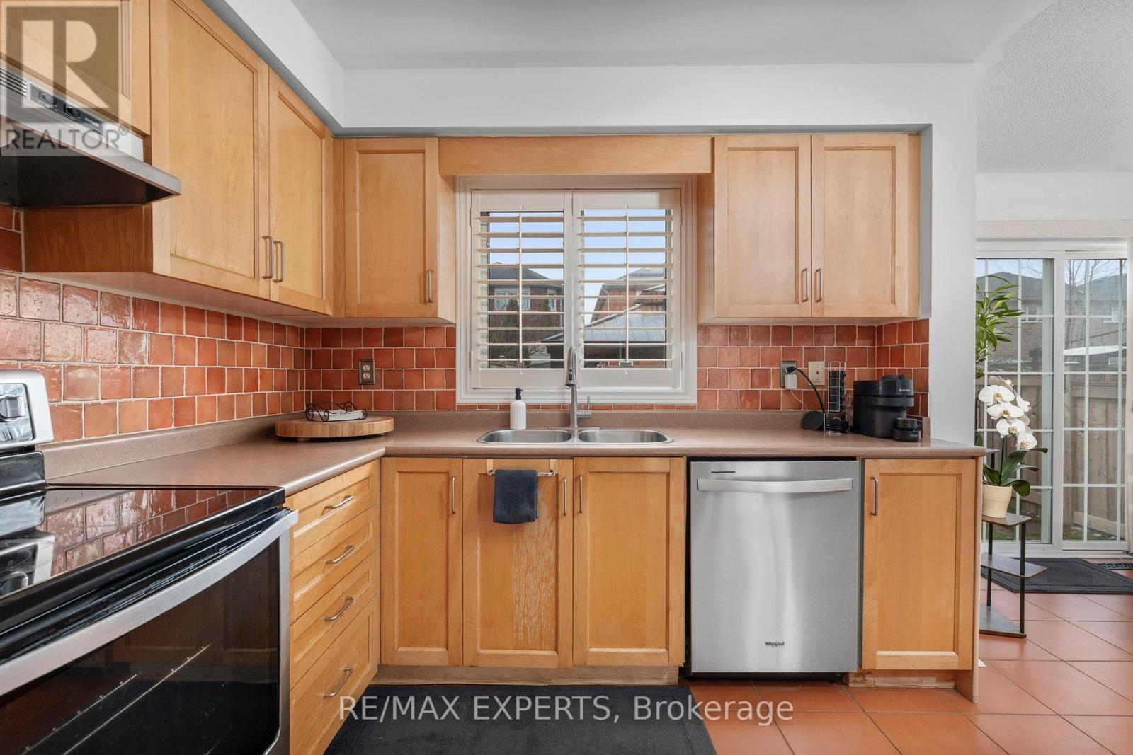 38 Sarno Street, Vaughan, Ontario  L4H 1X6 - Photo 16 - N13015208