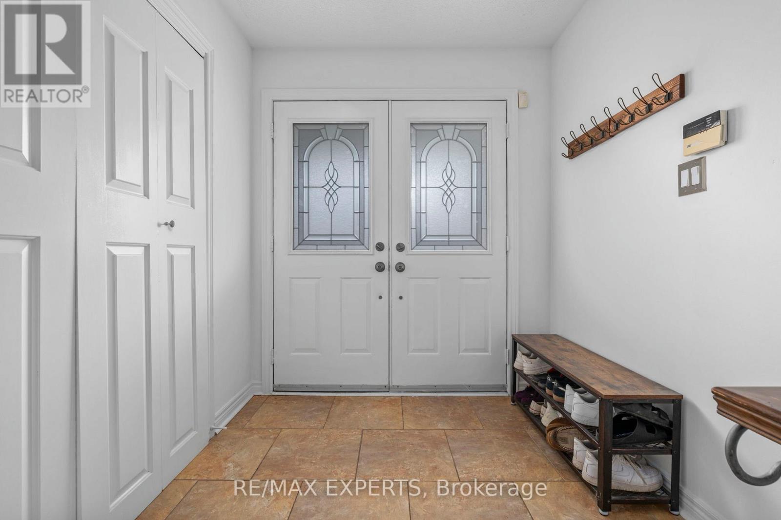 38 Sarno Street, Vaughan, Ontario  L4H 1X6 - Photo 4 - N13015208