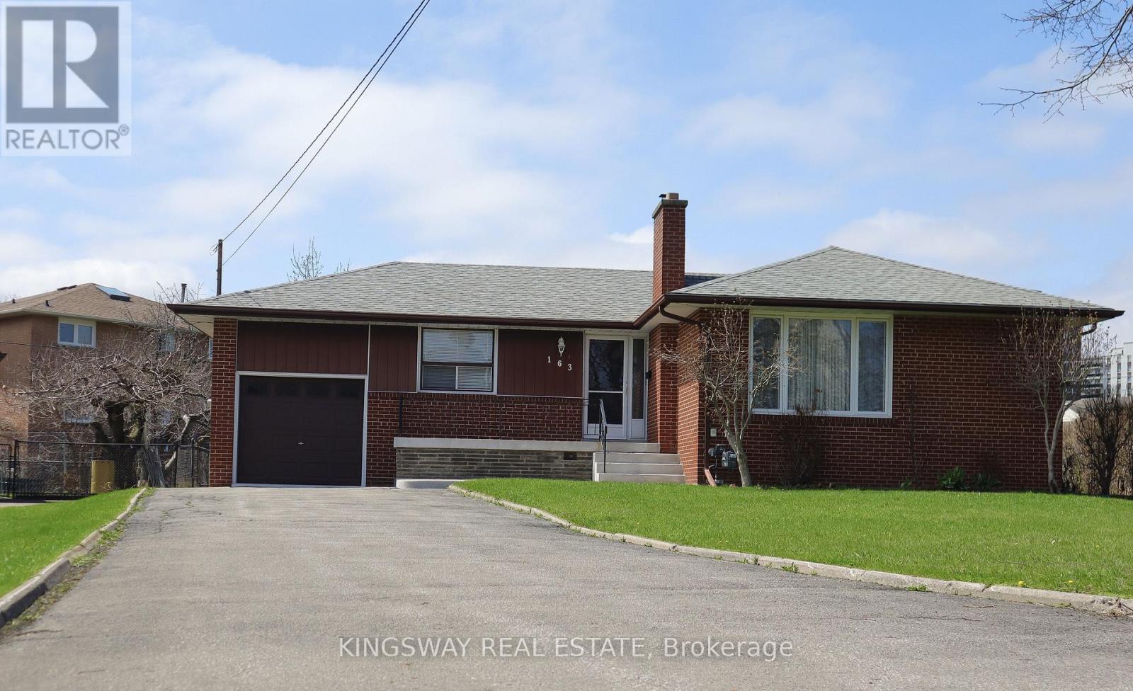 163 Floradale Drive, Mississauga, Ontario  L5B 1G2 - Photo 29 - W12750544