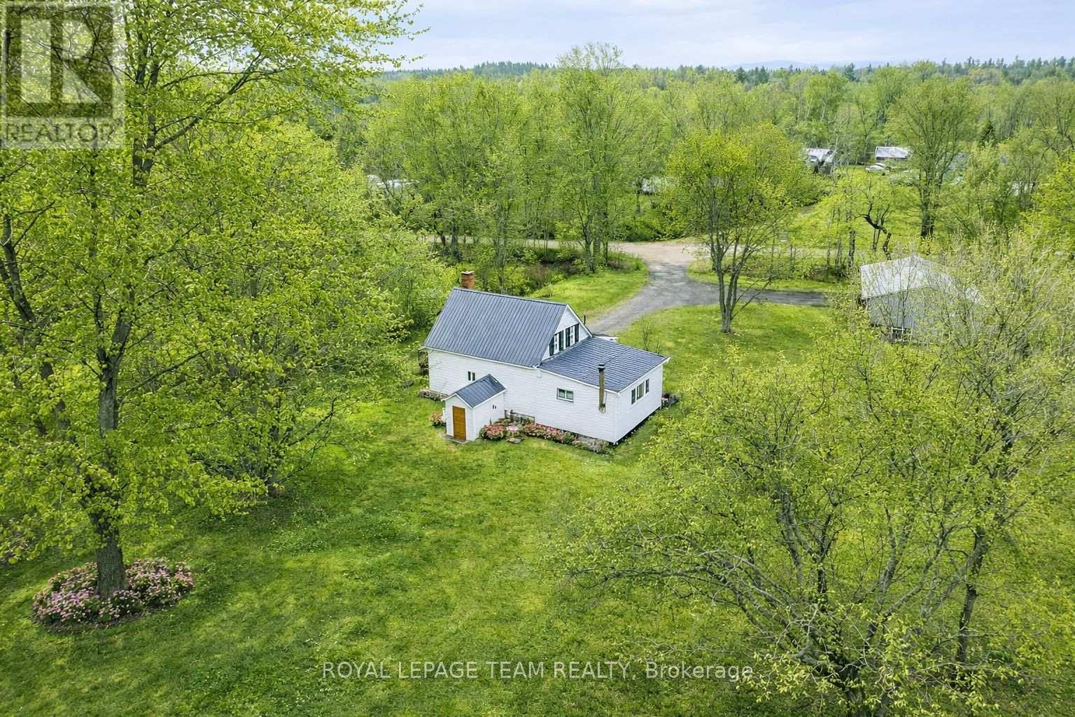 1448 Perrault Road, Bonnechere Valley, Ontario  K0J 1T0 - Photo 33 - X12389342
