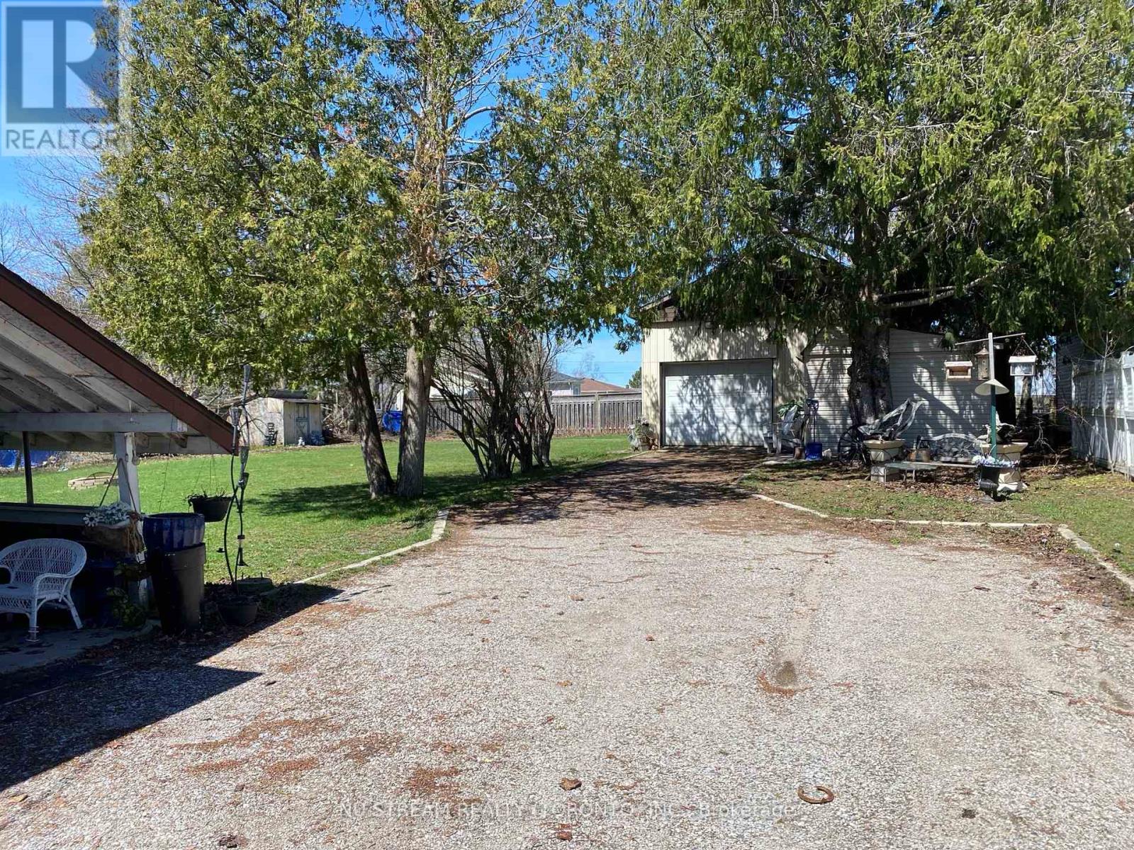 548 Big Bay Point Road, Barrie, Ontario  L4N 3Z5 - Photo 3 - S13015356