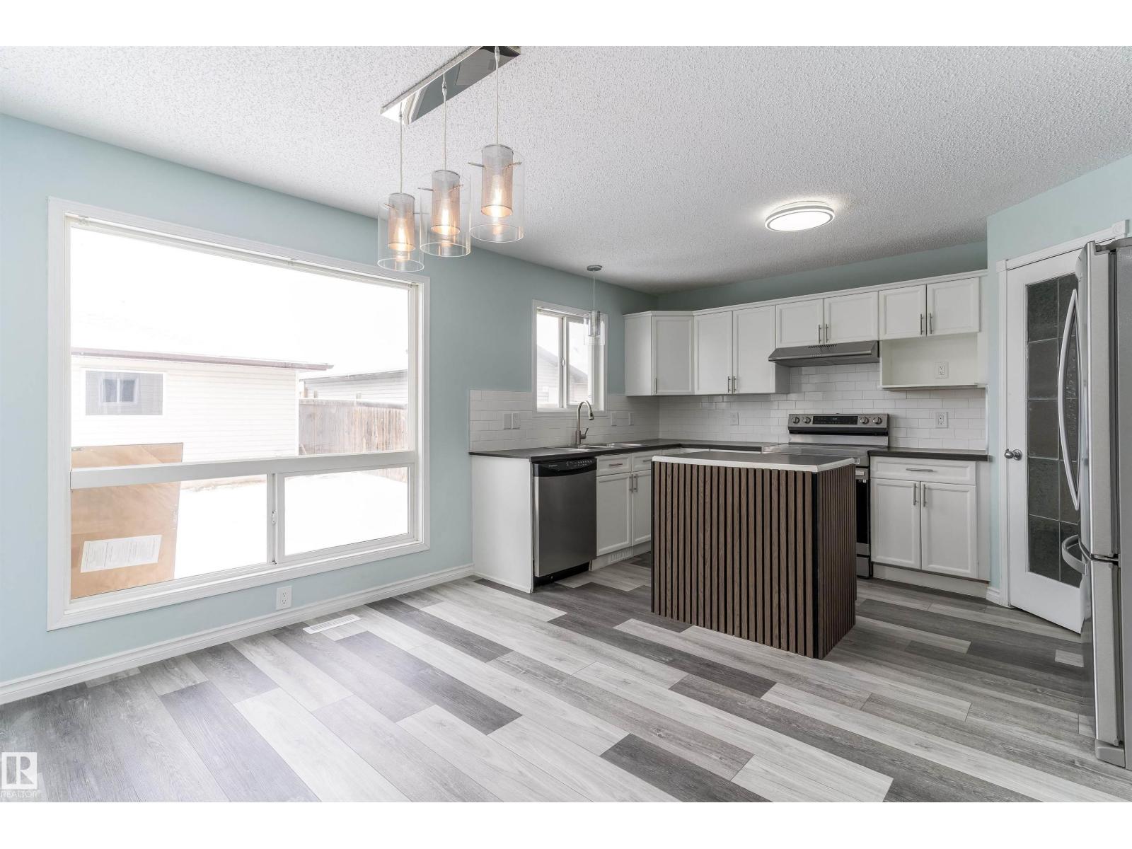 16304 43 St Nw, Edmonton, Alberta  T5Y 0H8 - Photo 5 - E4480858