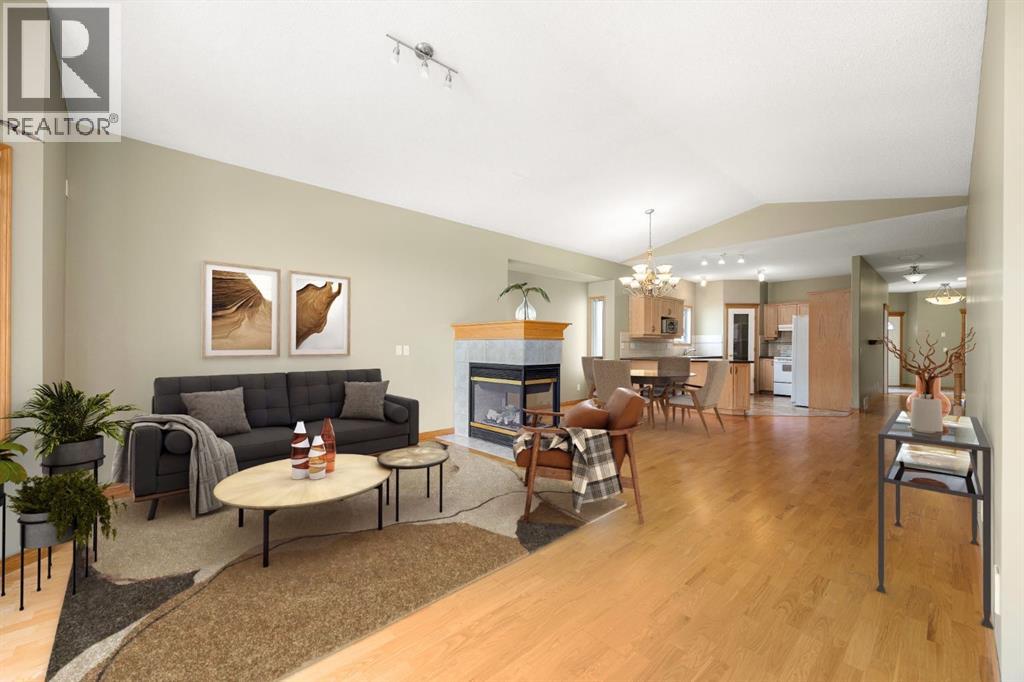 35 Scimitar Heath Nw, Calgary, Alberta  T3L 2E1 - Photo 2 - A2297330