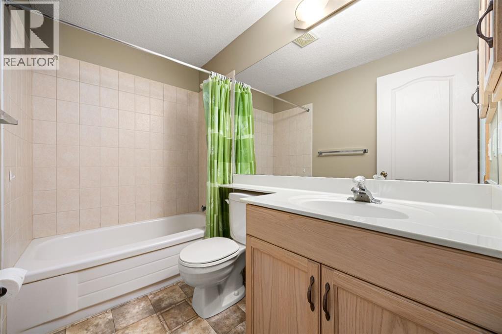 35 Scimitar Heath Nw, Calgary, Alberta  T3L 2E1 - Photo 25 - A2297330