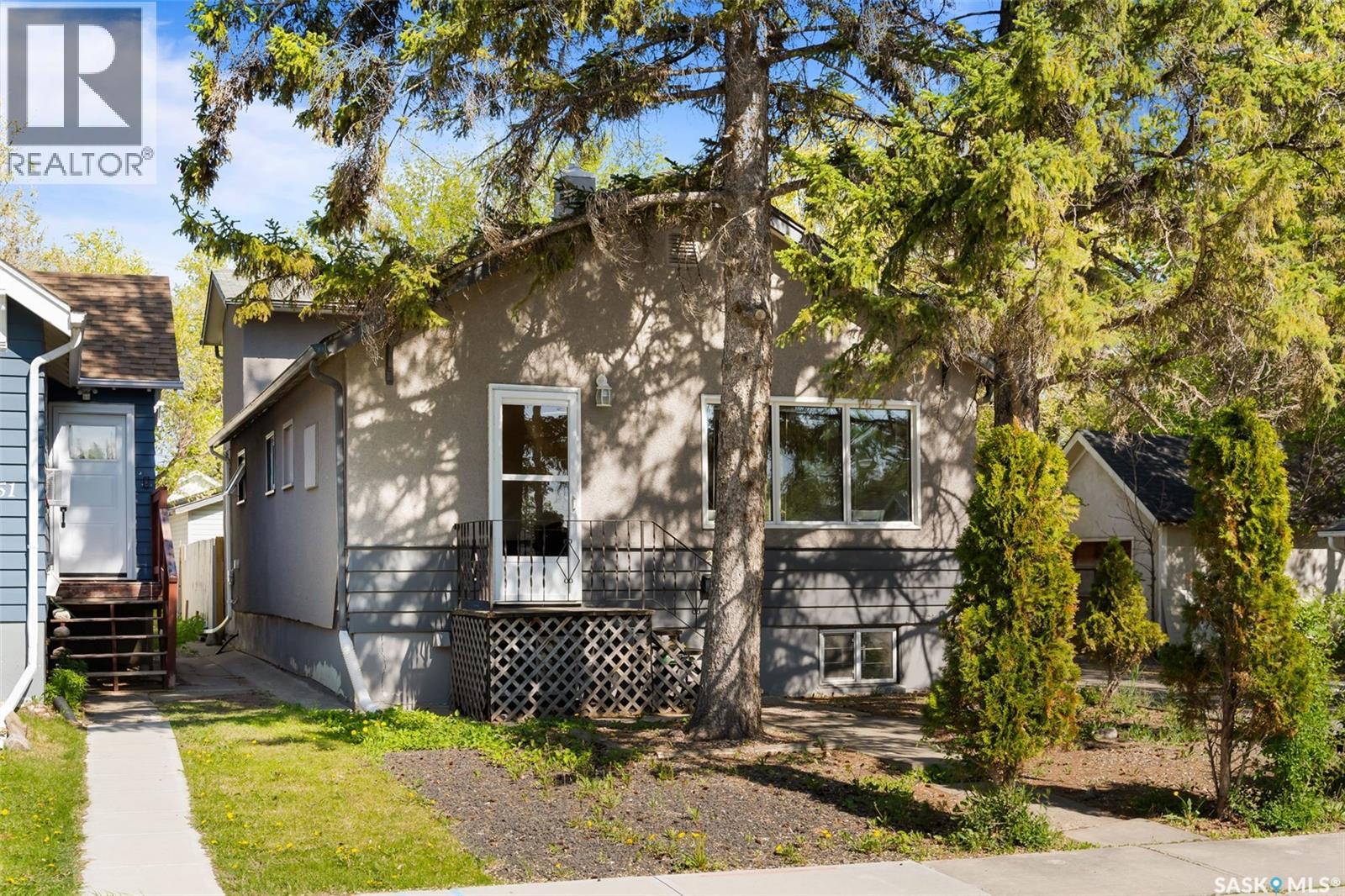 2353 Reynolds Street, Regina, Saskatchewan  S4N 3N6 - Photo 2 - SK033306