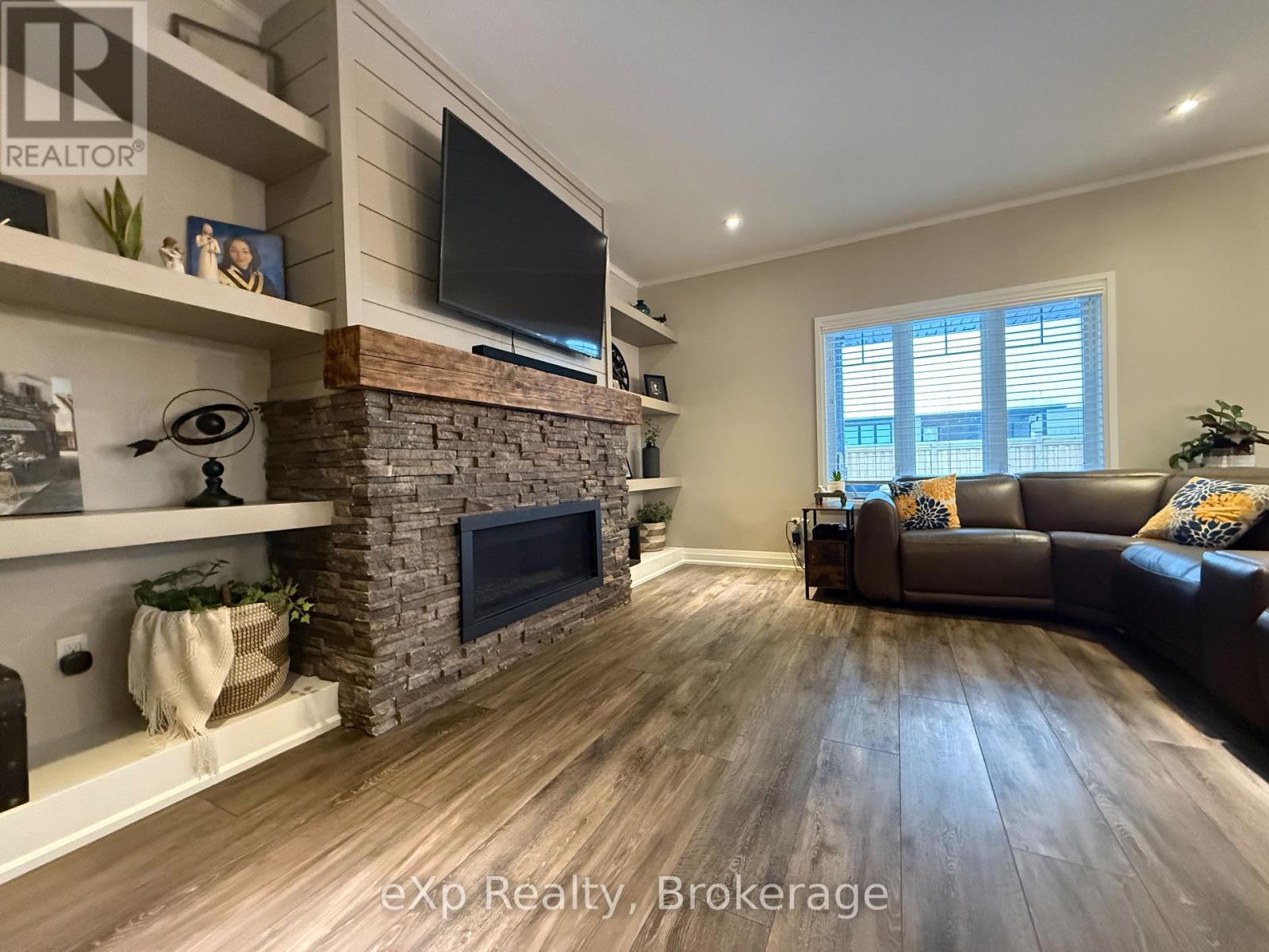 119 Third Street, Brockton, Ontario  N0G 2V0 - Photo 9 - X12602096