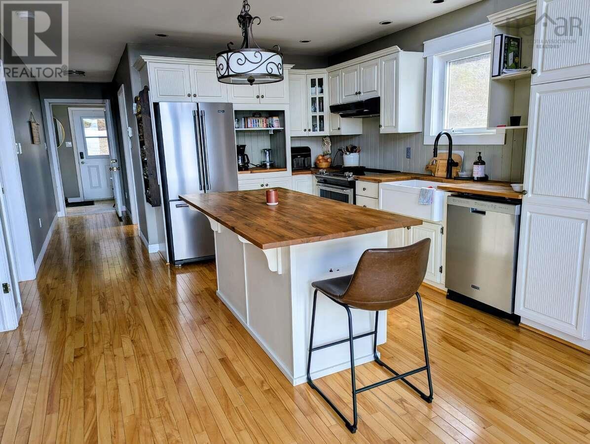 368 Lakeshore Drive, Irish Cove, Nova Scotia  B0E 3B0 - Photo 6 - 202607867