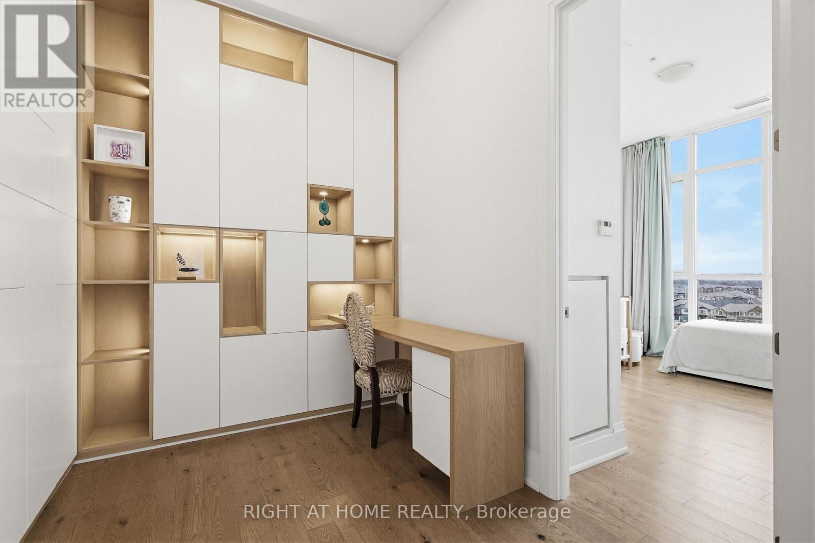 Ph08 - 2480 Prince Michael Drive, Oakville, Ontario  L6H 0H1 - Photo 15 - W13015038