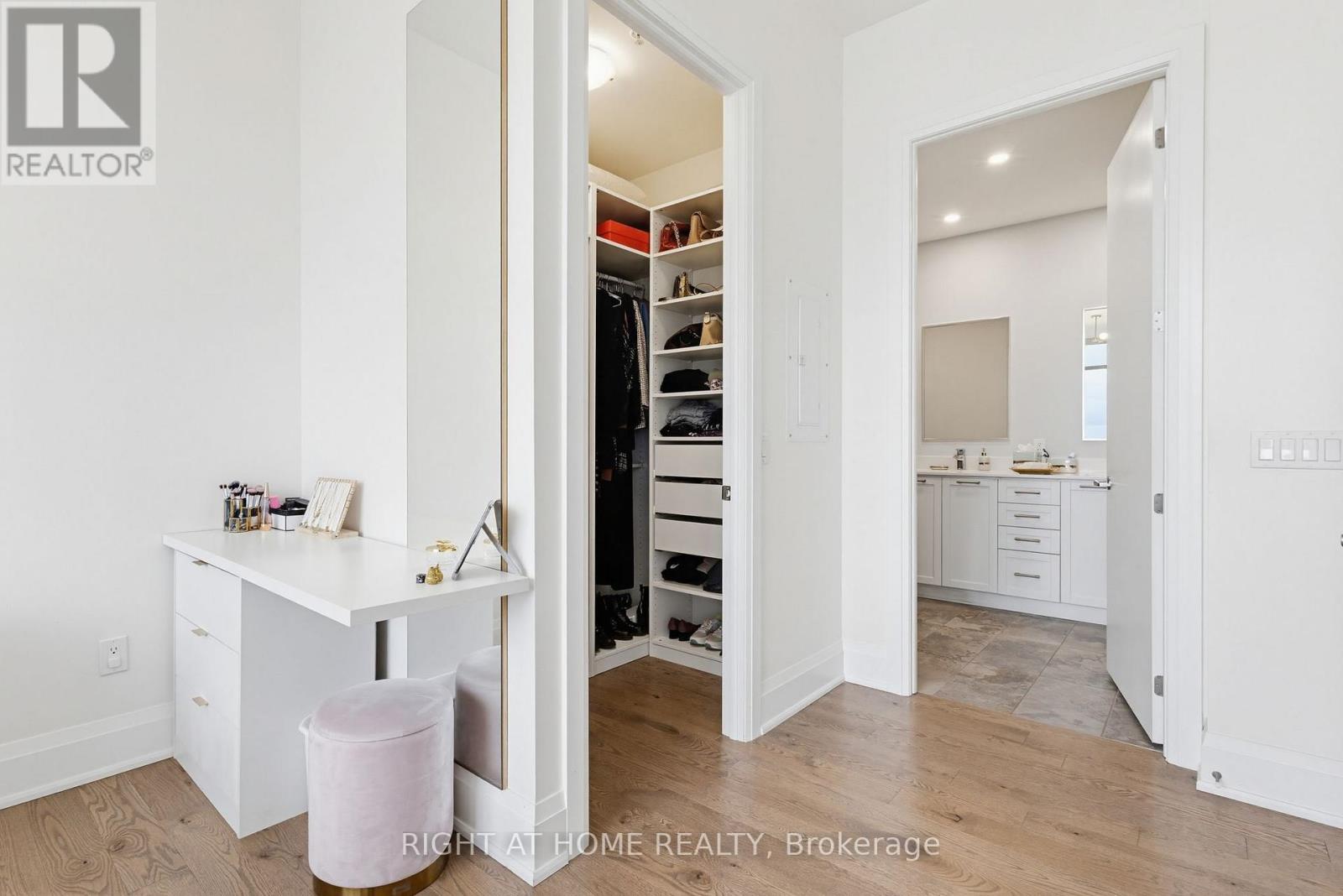 Ph08 - 2480 Prince Michael Drive, Oakville, Ontario  L6H 0H1 - Photo 19 - W13015038