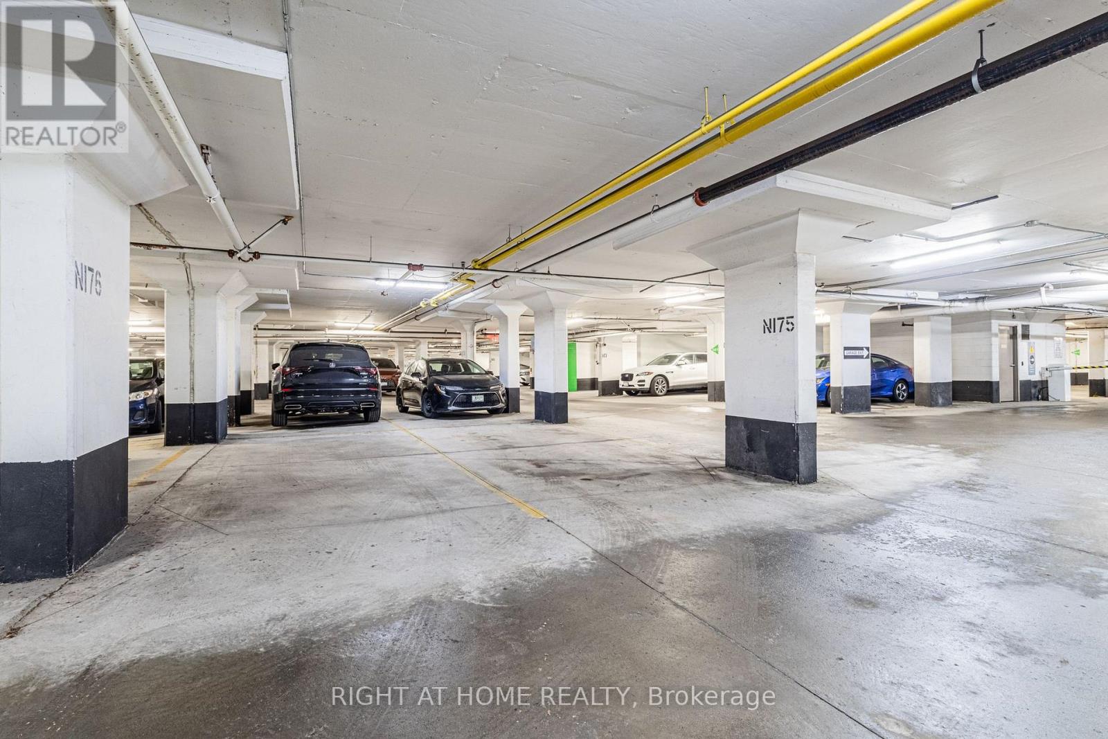 Ph08 - 2480 Prince Michael Drive, Oakville, Ontario  L6H 0H1 - Photo 42 - W13015038