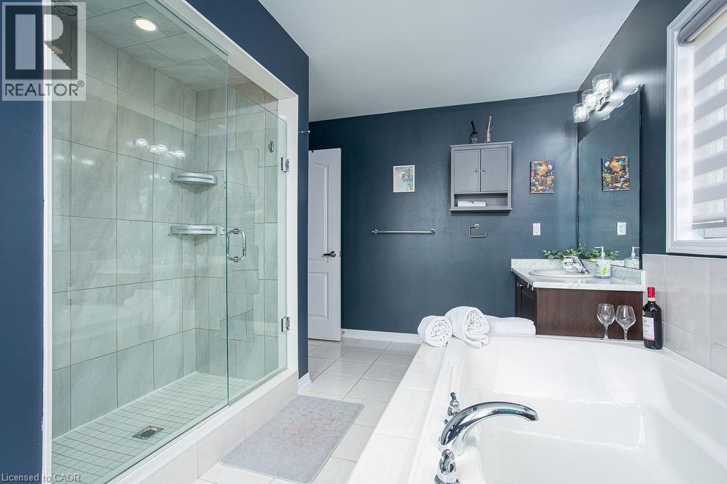 7776 Tupelo Crescent, Niagara Falls, Ontario  L2H 3R8 - Photo 45 - 40721316