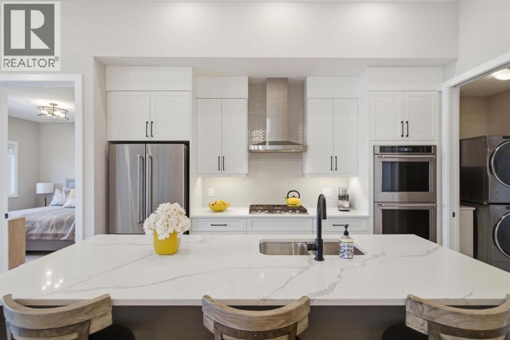 408 Crestridge Common Sw, Calgary, Alberta  T3B 6J5 - Photo 4 - A2302734