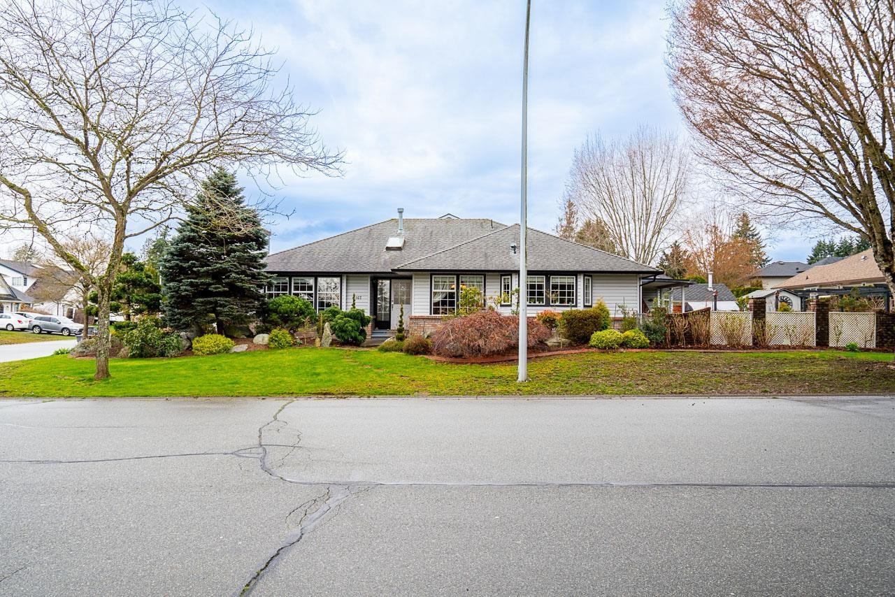 6167 189 Street, Surrey, British Columbia  V3S 7T6 - Photo 2 - R3109941