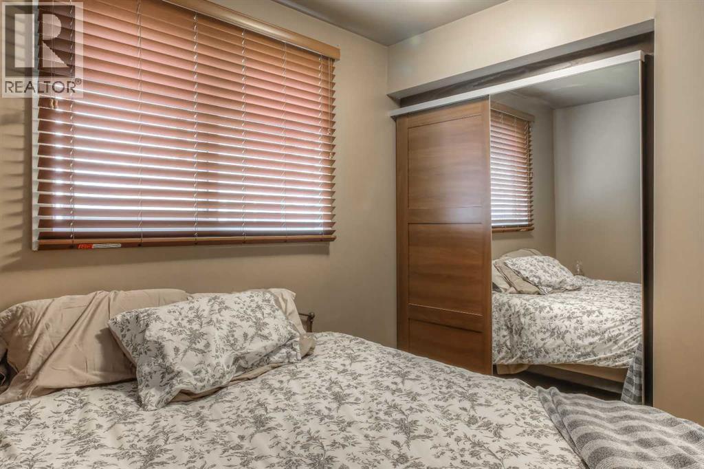 172 Oaktree Lane Sw, Calgary, Alberta  T2V 4E4 - Photo 16 - A2302781