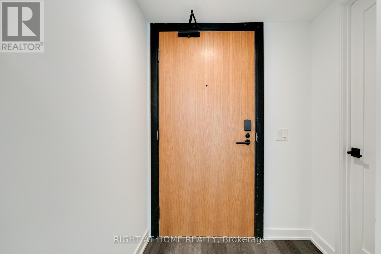 518 - 897 College Street W, Toronto, Ontario  M6H 2C2 - Photo 2 - C13015384